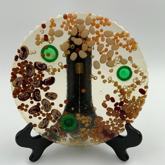 Vintage Handmade Mixed Bean Round Lucite Trivet with Green Feet - Picture 4 of 6